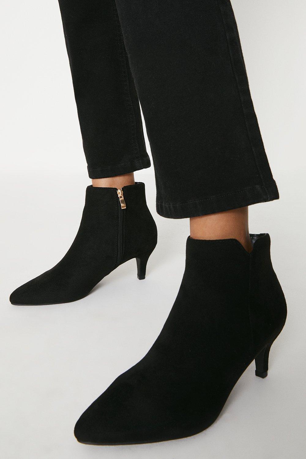 Kitty heel outlet boots